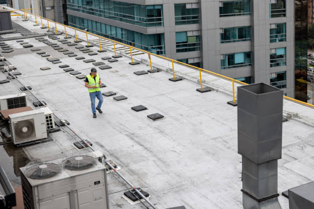 Best Gutter Installation and Repair  in Lla Lla East, WA